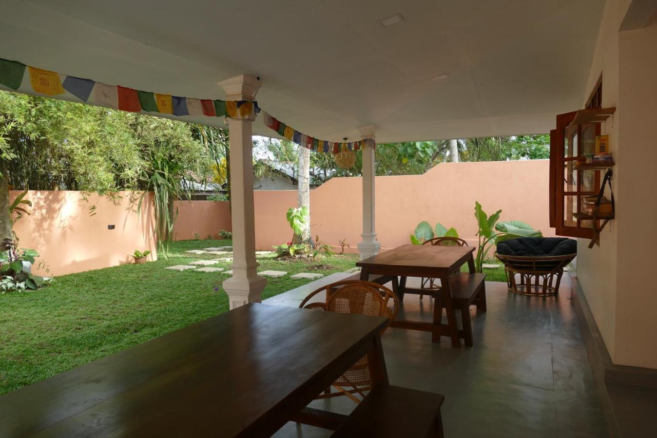 Barefoot Backpackers Hostel Dikwella Sur Exterior foto